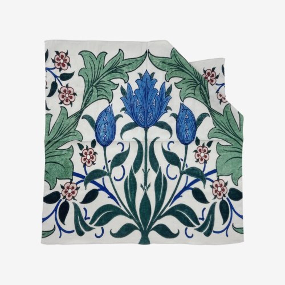 [스카프] Floral Wallpaper Design with Tulips